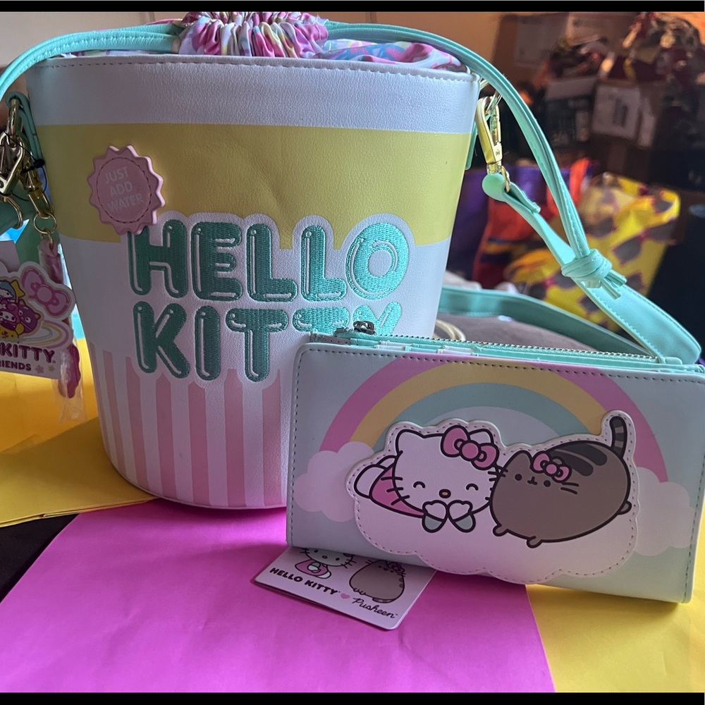 ⭐️Reduced! NEW! RARE⭐️Sanrio Loungefly Cup of Kitty Hello Kitty Tote& Wallet SET